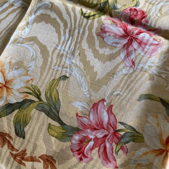 BURBERRY FLORAL HANDKERCHIEF/SCARF - Picture 2 of 5